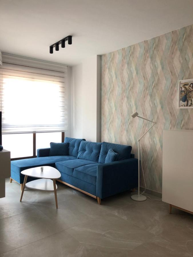 Modern Apartment In Torrevjea 200M From The Loccos Beach Torrevieja Exterior photo